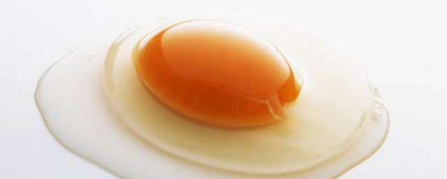 鸡蛋清敷多久就要洗掉(鸡蛋清敷完用清水洗吗)