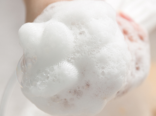 起泡网能直接洗脸吗(用起泡网洗脸的好处)