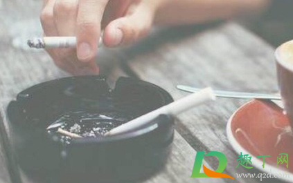 香烟有一点霉点能抽吗(烟起了一点点霉点可以抽吗)