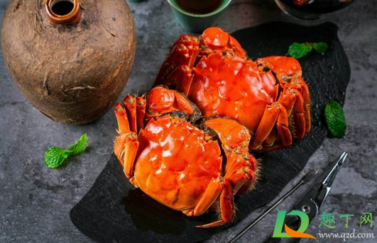 螃蟹隔夜放冰箱冷冻里再蒸可以吃吗(蒸熟的螃蟹放冰箱一夜还能吃吗)