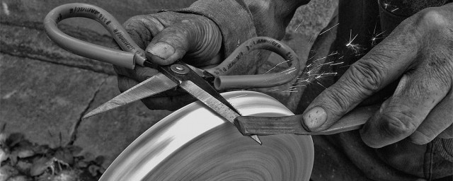 怎么能让旧的剪刀变的锋利(剪刀不锋利,怎样让它变得锋利?)