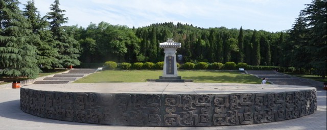 秦始皇陵简介(秦始皇陵简介200字)