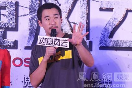 张默吸毒，录节目毒瘾犯了的明星(张默容留谁吸毒)