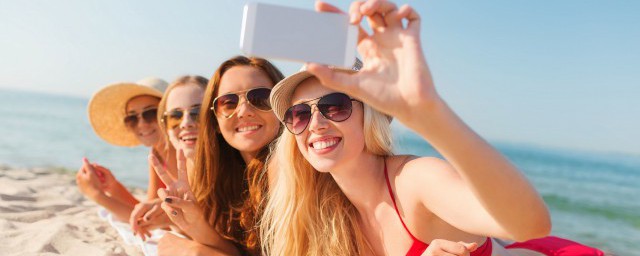 打卡的意思(打卡的意思是签到吗?)