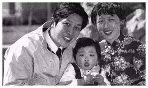 唐国强女儿，唐莉莉(唐国强女儿叫什么名字)