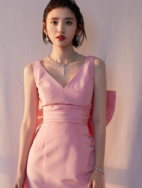 张若昀唐艺昕合体,麻雀采访(张若昀唐艺昕相遇是安排的)