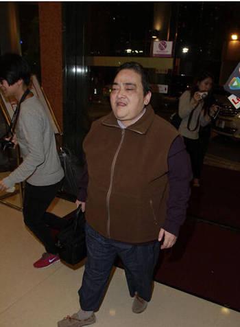 何超雄,何超英为什么吓疯(何超英疯了)