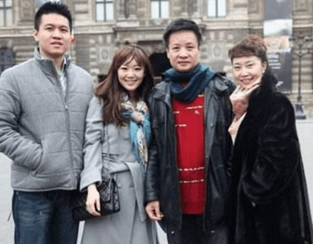 李禾禾,余晚晚 李禾禾,余晚晚