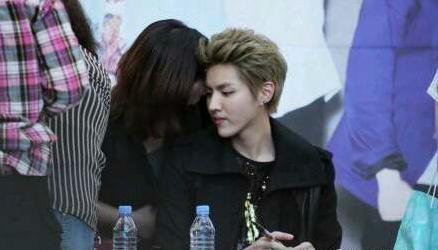 赵雅琳非礼exo图片，朴宥拉