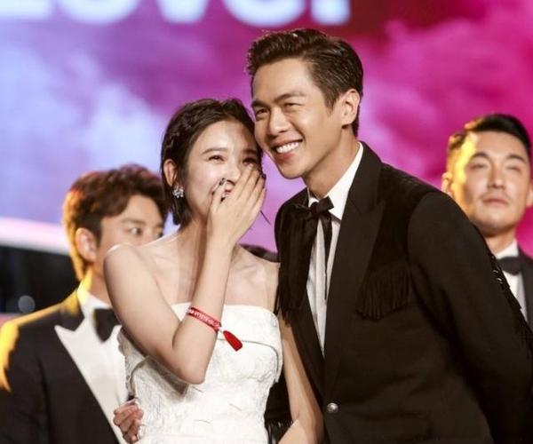 张若昀唐艺昕合体,麻雀采访(张若昀唐艺昕相遇是安排的) 张若昀唐艺昕合体,麻雀采访(张若昀唐艺昕相遇是安排的)