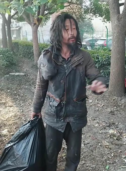 抖音沈巍，第一个发现沈巍的视频(现在的沈巍视频)