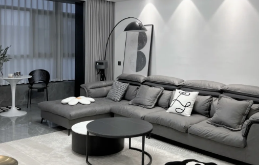 租房子物业费是房东交还是自己交(物业费需要房东交还是租户交)