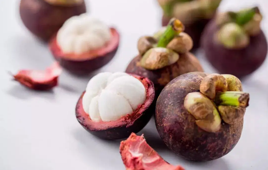 山竹捏着软好还是硬好(山竹挑软的还是硬的) 山竹捏着软好还是硬好(山竹挑软的还是硬的)