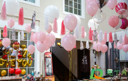 气球胶点会不会把墙粘坏(粘气球用什么胶不坏墙) 气球胶点会不会把墙粘坏(粘气球用什么胶不坏墙)