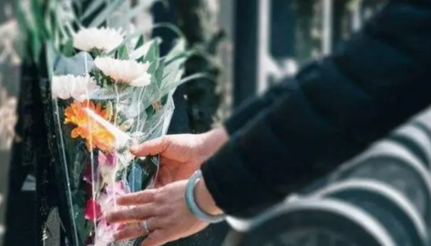 2022中元节公墓开放吗(2021年中元节可以扫墓吗)