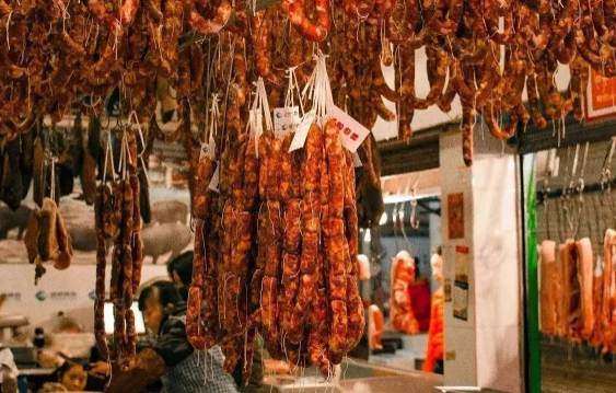 香肠晾晒几天可以吃(香肠晾晒几天可以吃风大)