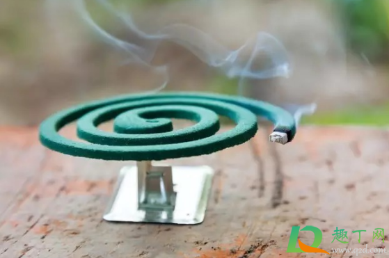 蚊香泡水加花露水能驱蚊吗(蚊香放水里泡再加花露水灭蚊效果好) 蚊香泡水加花露水能驱蚊吗(蚊香放水里泡再加花露水灭蚊效果好)