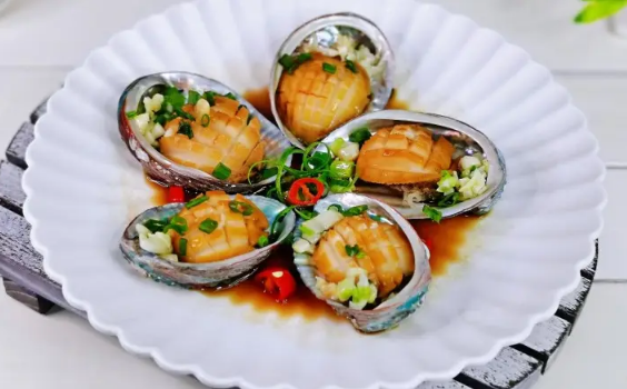 煮熟的鲍鱼隔夜还可以吃吗(熟鲍鱼隔夜能吃吗)