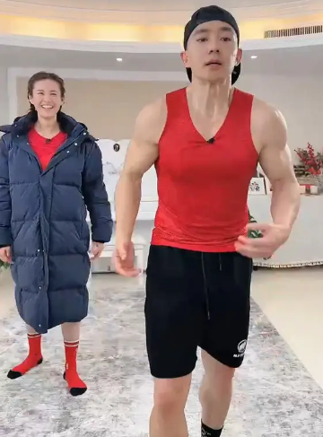 毽子操伤膝盖吗(毽球伤膝盖吗)