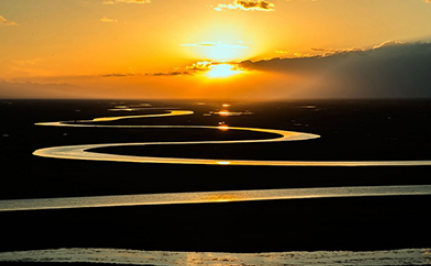 刚结婚第一年中秋节要到女方家过吗2022(结婚第一年的中秋节在谁家过)