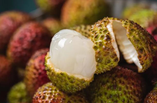 妃子笑荔枝核大还是小(妃子笑的核是大还是小)