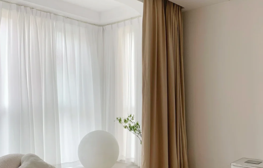 客厅有必要双窗帘吗(客厅有必要装两层窗帘吗)