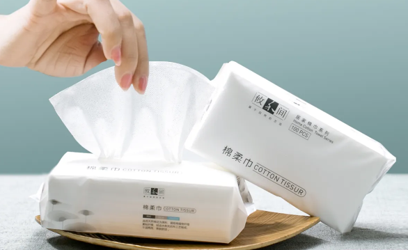 一次性洗脸巾对皮肤有害吗(洗脸巾对脸部有危害吗)