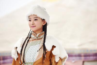 华筝扮演者,1987欢乐今宵演员(扮演华筝的演员叫什么名字)