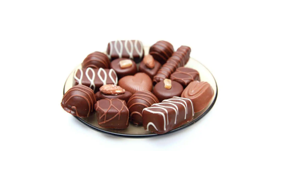 巧克力发白是不是坏了(巧克力有些发白)