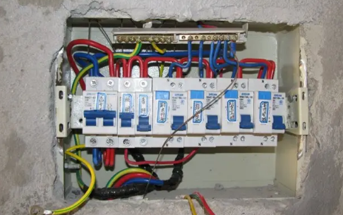 入户线一般用几平方的(入户线一般用几平方的电线)