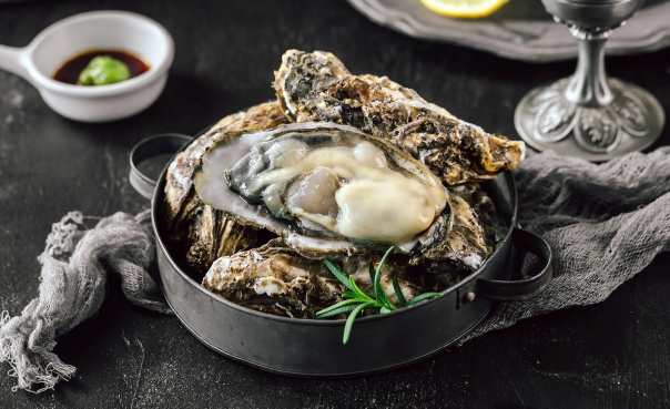 生蚝生吃有寄生虫吗(吃生的生蚝会有寄生虫吗)