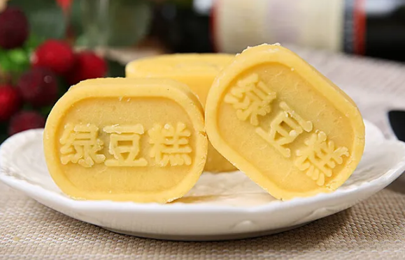 偶尔吃一块绿豆糕会胖吗(偶尔吃一次绿豆糕会胖吗)