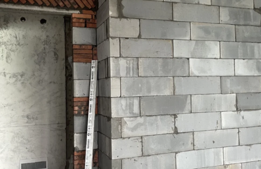 轻质砖上可以贴瓷砖吗(轻质砖墙可以贴瓷砖吗)