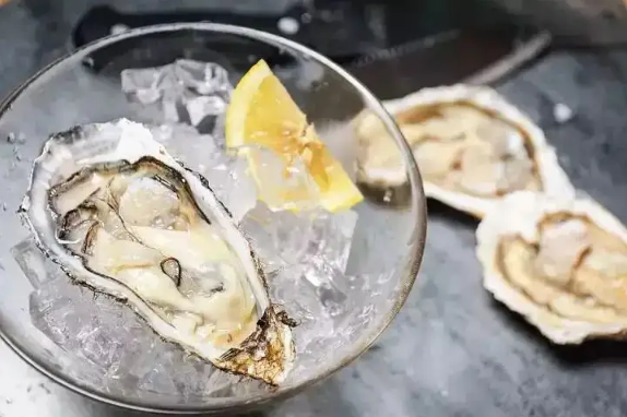 生蚝生吃有寄生虫吗(吃生的生蚝会有寄生虫吗)