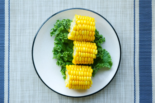 冻玉米是直接煮还是解冻(冻上的玉米直接煮么) 冻玉米是直接煮还是解冻(冻上的玉米直接煮么)