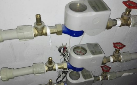 水表前有个调水压的阀检不了水压(水压表不显示压力)