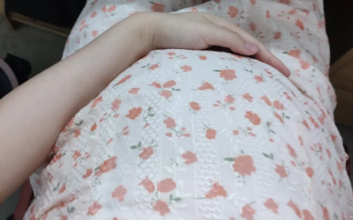 小肚子变大是妇科病吗(女性 小肚子变大跟妇科有关系吗)