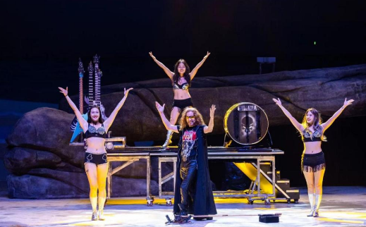 武汉海昌极地海洋世界夜场魔术哪个好看(上海海昌极地海洋世界夜场)