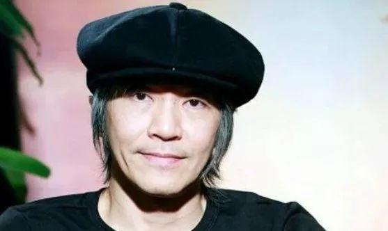 周星驰怎么了，周星驰为什么不拍戏(周星驰为什么不再演戏了)