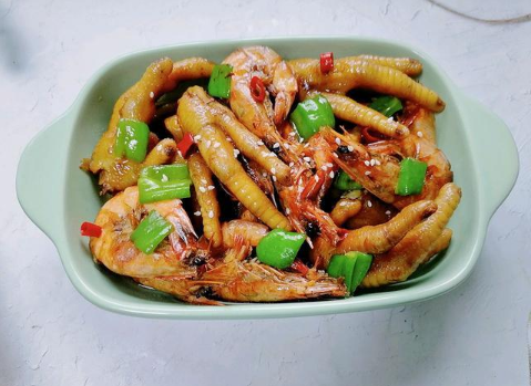 泡椒凤爪可以用干辣椒吗(做泡椒凤爪的泡椒还能使用二次吗)