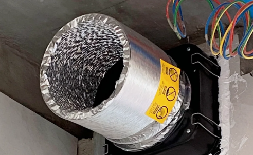 油烟机止逆阀是贴磁砖前安装还是贴磁砖后装(抽油烟机止逆阀用什么粘贴在墙上) 油烟机止逆阀是贴磁砖前安装还是贴磁砖后装(抽油烟机止逆阀用什么粘贴在墙上)