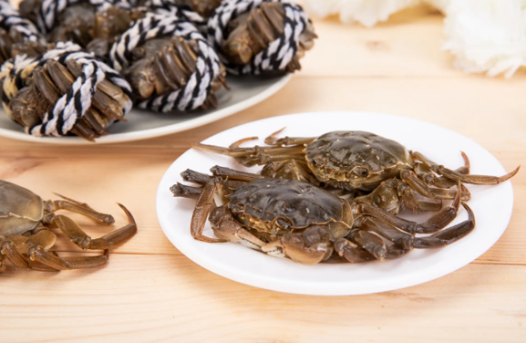 活螃蟹怎么保存过夜放水还是不放水(河蟹保存需要放水吗) 活螃蟹怎么保存过夜放水还是不放水(河蟹保存需要放水吗)