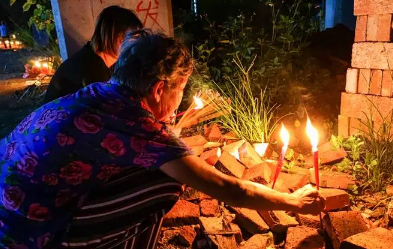 七月半烧包可以在家里烧吗(七月半烧的包是怎样包) 七月半烧包可以在家里烧吗(七月半烧的包是怎样包)