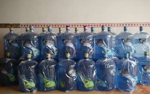 桶装水多少斤(一瓶桶装水多少斤)