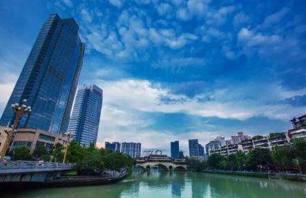 成都今年夏天热吗2022(成都的夏天要热到什么时候)