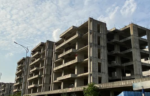 政府会管烂尾楼吗(政府为什么不接手烂尾楼)