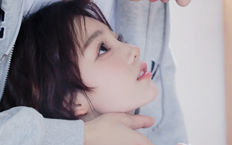 同居是指一块睡觉还是一块住(同居是指睡一张床吗)