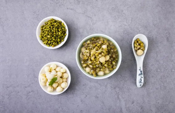 绿豆汤可以加红糖一起喝吗(绿豆汤加红糖可以吃吗) 绿豆汤可以加红糖一起喝吗(绿豆汤加红糖可以吃吗)