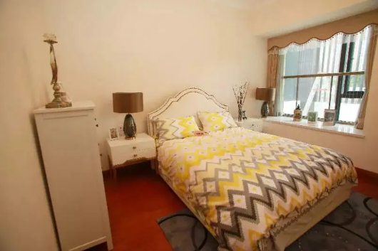 房间没空调怎么样降温(没空调怎么让房间降温)