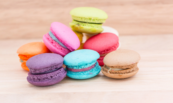 马卡龙是硬的还是软的(马卡龙口感为什么很硬) 马卡龙是硬的还是软的(马卡龙口感为什么很硬)